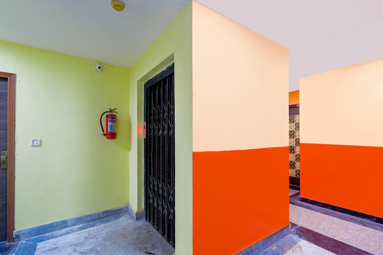 Hotel Blue Abedin Kalkutta Exterior foto